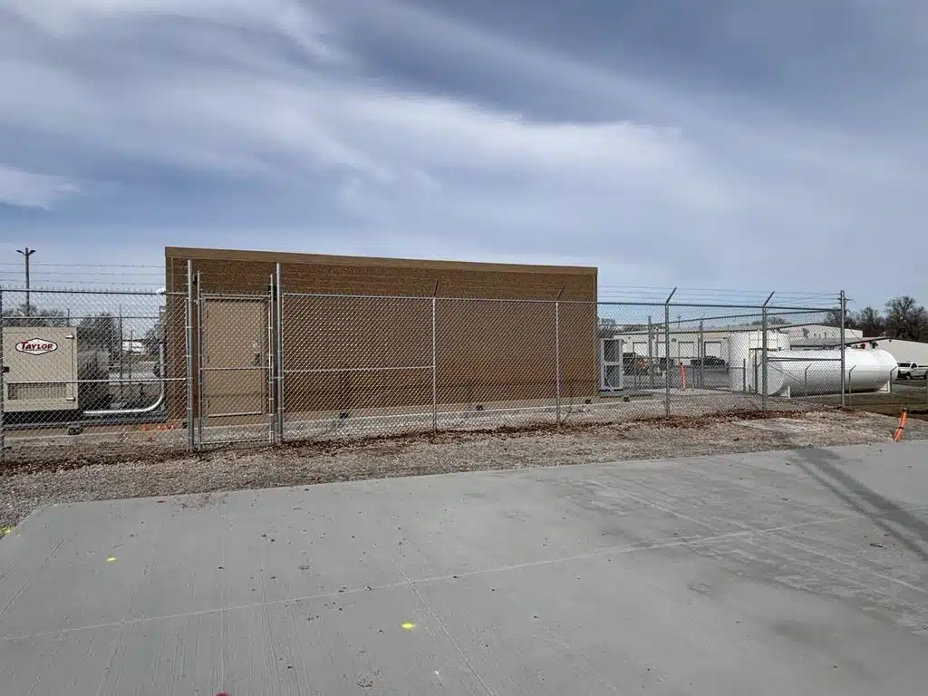 commercial fence install on proprty miller fence four states commercial fencing